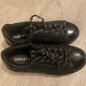 Black goth Uubaris Sneakers